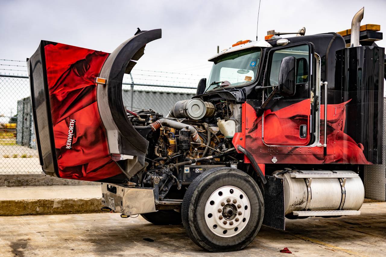 3 Tips To Choose The Best Truck Fleet Maintenance Shop